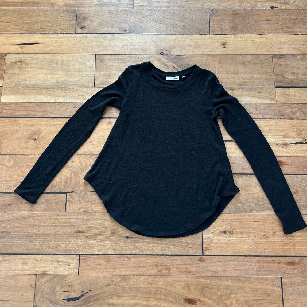 COPY - Aritzia Top